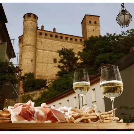 Hotel Cà 'd Calin Casa nel Borgo Serralunga d'Alba Esterno foto