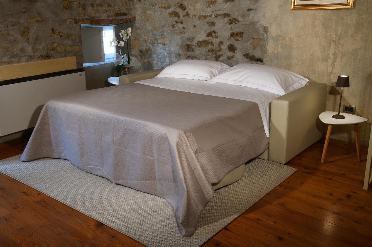 Cà 'd Calin Casa Nel Borgo Maison d'hôtes Serralunga d'Alba